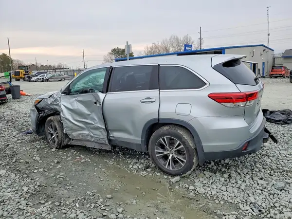 5TDBZRFH0KS718860 2019 TOYOTA HIGHLANDER - Image 2