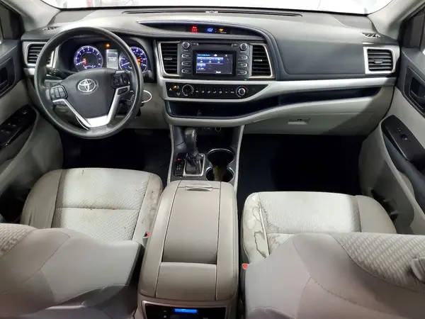 5TDBZRFH0KS726828 2019 TOYOTA HIGHLANDER - Image 8