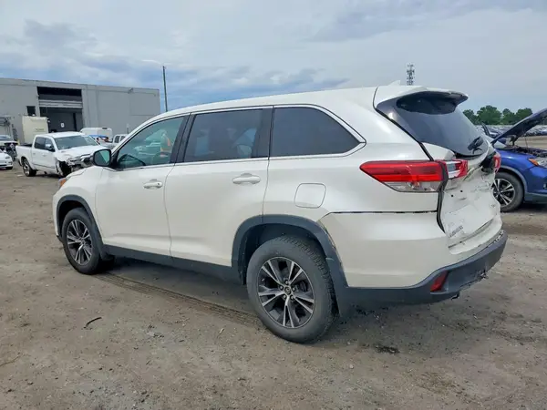 5TDBZRFH0KS733472 2019 TOYOTA HIGHLANDER - Image 2