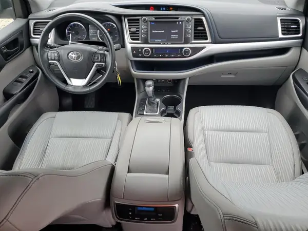 5TDBZRFH0KS744309 2019 TOYOTA HIGHLANDER - Image 8