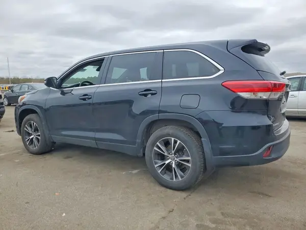 5TDBZRFH0KS918055 2019 TOYOTA HIGHLANDER - Image 2