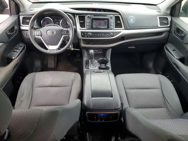 5TDBZRFH0KS918055 2019 TOYOTA HIGHLANDER - Image 8