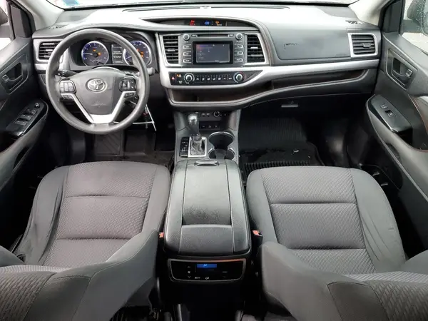 5TDBZRFH0KS918525 2019 TOYOTA HIGHLANDER - Image 8