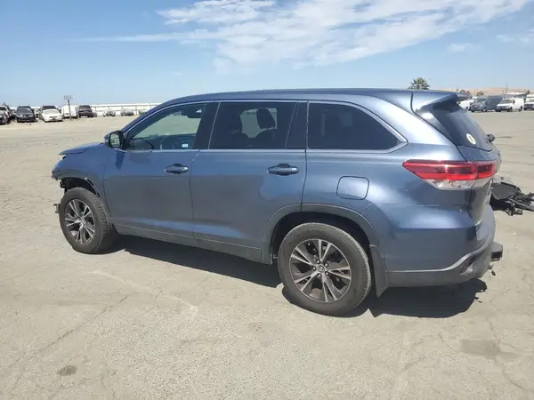 5TDBZRFH0KS937835 2019 TOYOTA HIGHLANDER - Image 2