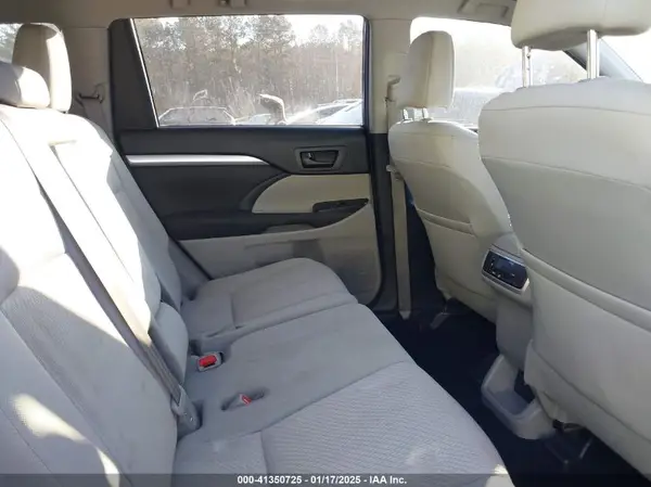 5TDBZRFH0KS942453 2019 TOYOTA HIGHLANDER - Image 8