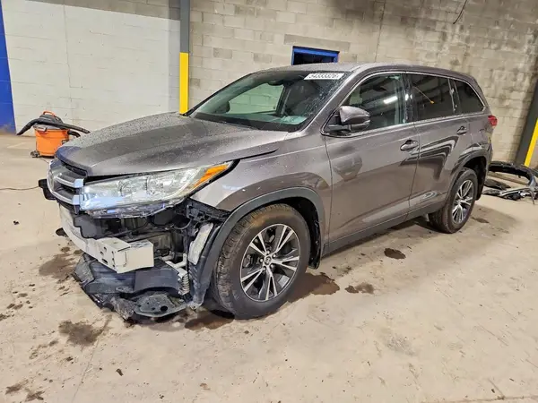 5TDBZRFH0KS942632 2019 TOYOTA HIGHLANDER - Image 1