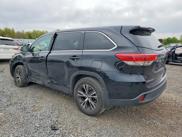 5TDBZRFH0KS951363 2019 TOYOTA HIGHLANDER - Image 2