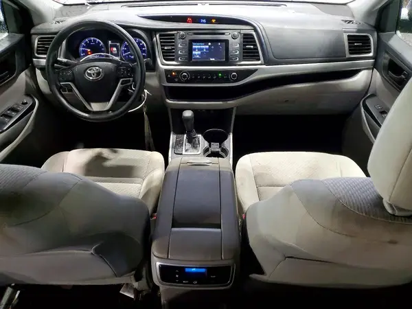 5TDBZRFH0KS951587 2019 TOYOTA HIGHLANDER - Image 8
