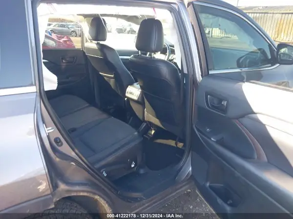 5TDBZRFH0KS960077 2019 TOYOTA HIGHLANDER - Image 8