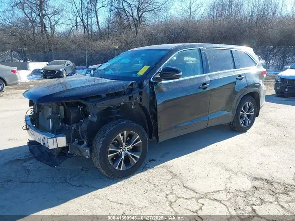 5TDBZRFH0KS964145 2019 TOYOTA HIGHLANDER - Image 2