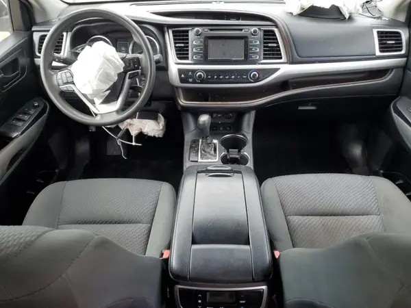 5TDBZRFH0KS966140 2019 TOYOTA HIGHLANDER - Image 8