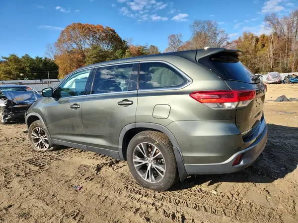 5TDBZRFH0KS969295 2019 TOYOTA HIGHLANDER - Image 2