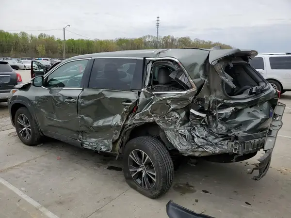 5TDBZRFH0KS972147 2019 TOYOTA HIGHLANDER - Image 2