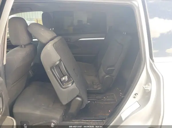 5TDBZRFH0KS980183 2019 TOYOTA HIGHLANDER - Image 8