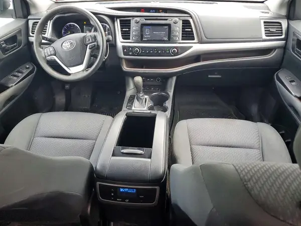 5TDBZRFH0KS984637 2019 TOYOTA HIGHLANDER - Image 8