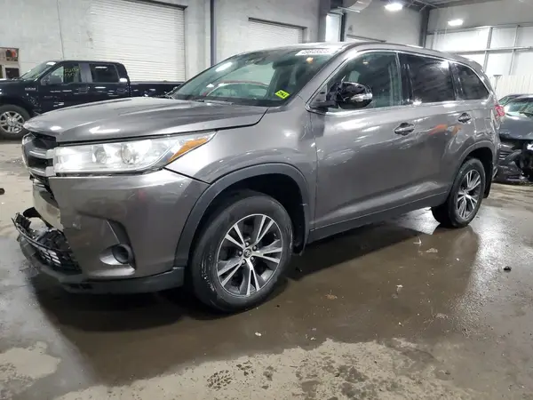 5TDBZRFH0KS988042 2019 TOYOTA HIGHLANDER - Image 1