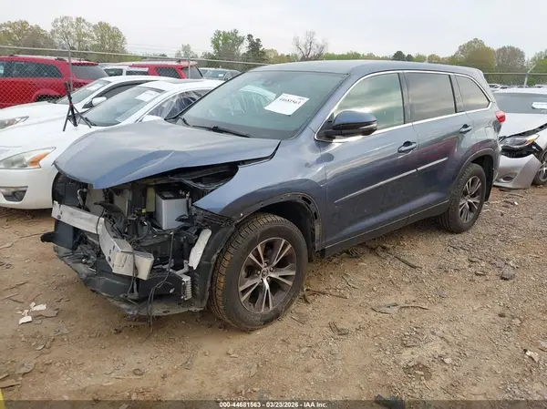5TDBZRFH0KS988543 2019 TOYOTA HIGHLANDER - Image 2