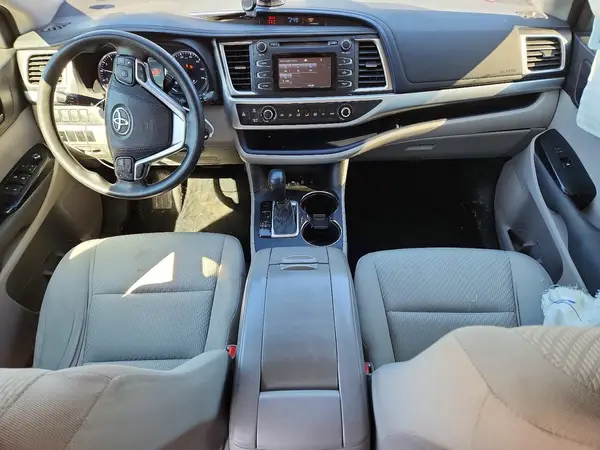 5TDBZRFH1HS375209 2017 TOYOTA HIGHLANDER - Image 8
