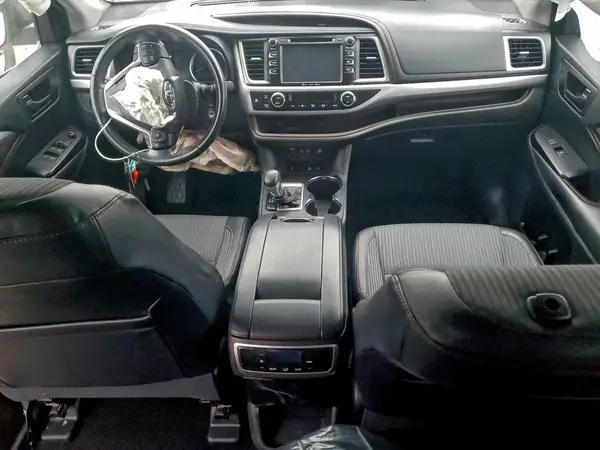 5TDBZRFH1HS430936 2017 TOYOTA HIGHLANDER - Image 8