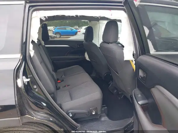 5TDBZRFH1HS441774 2017 TOYOTA HIGHLANDER - Image 8