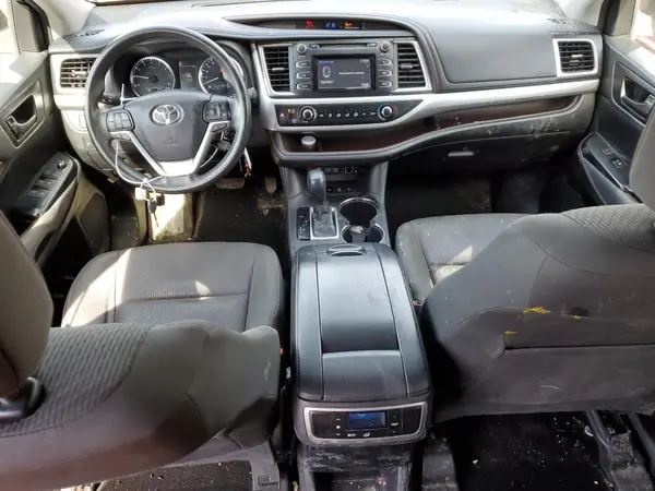 5TDBZRFH1HS478971 2017 TOYOTA HIGHLANDER - Image 8