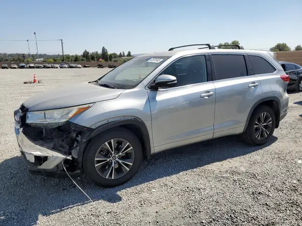 5TDBZRFH1JS806007 2018 TOYOTA HIGHLANDER - Image 1