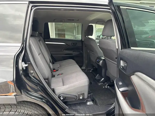 5TDBZRFH1JS819436 2018 TOYOTA HIGHLANDER - Image 8