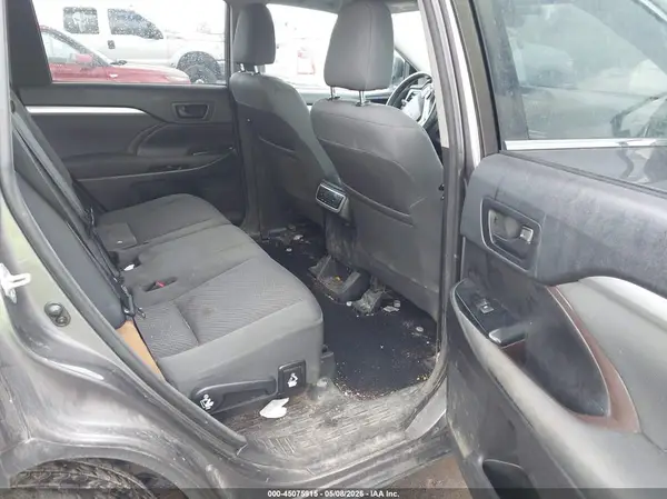 5TDBZRFH1JS826533 2018 TOYOTA HIGHLANDER - Image 8