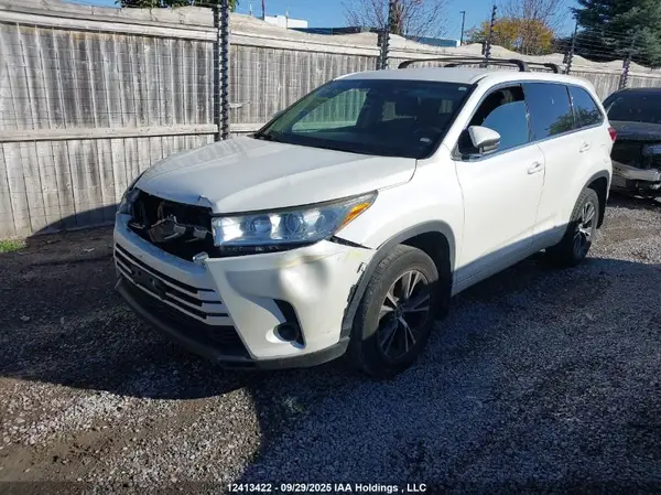 5TDBZRFH1JS880155 2018 TOYOTA HIGHLANDER - Image 2