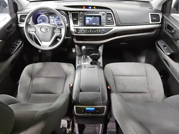 5TDBZRFH1JS885646 2018 TOYOTA HIGHLANDER - Image 8