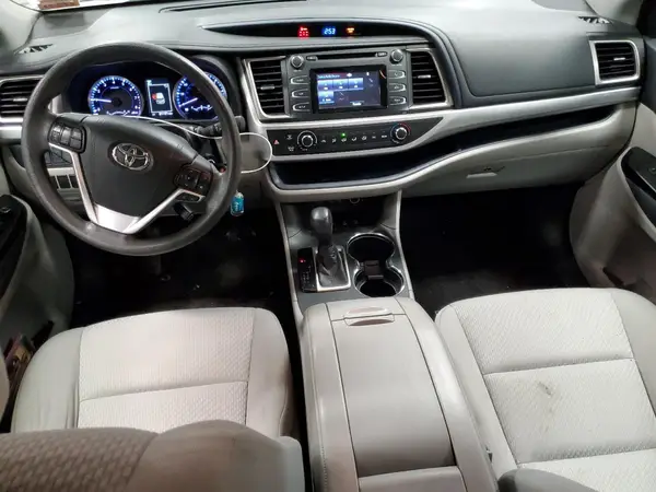 5TDBZRFH1JS889115 2018 TOYOTA HIGHLANDER - Image 8