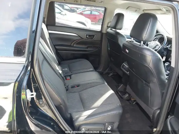 5TDBZRFH1JS909248 2018 TOYOTA HIGHLANDER - Image 8