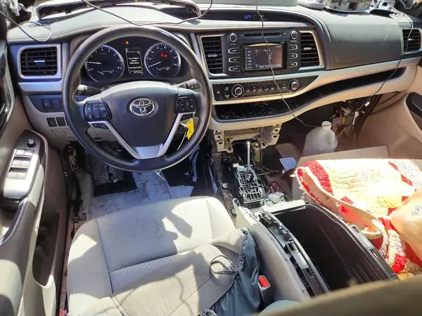 5TDBZRFH1KS722495 2019 TOYOTA HIGHLANDER - Image 8