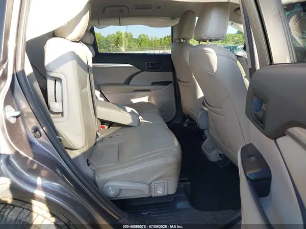 5TDBZRFH1KS744738 2019 TOYOTA HIGHLANDER - Image 8