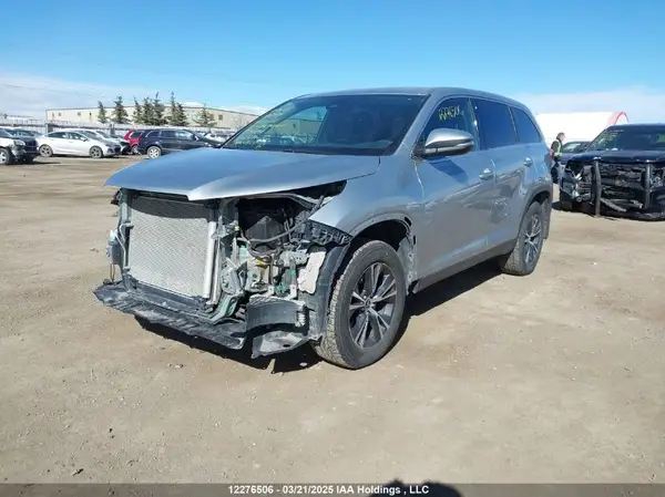 5TDBZRFH1KS747848 2019 TOYOTA HIGHLANDER - Image 2