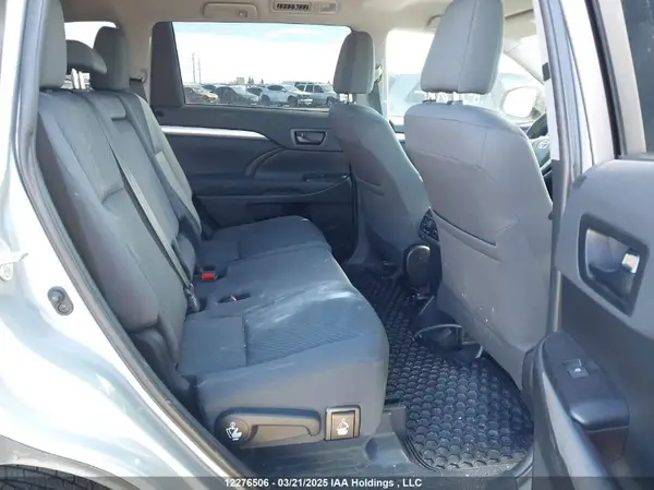 5TDBZRFH1KS747848 2019 TOYOTA HIGHLANDER - Image 8