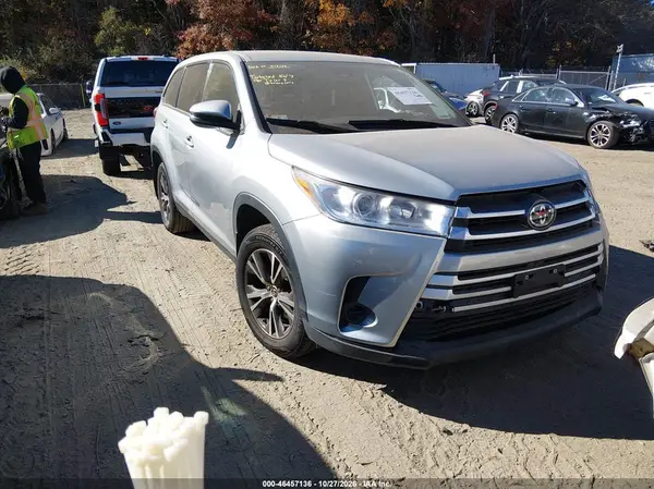 5TDBZRFH1KS922762 2019 TOYOTA HIGHLANDER - Image 1