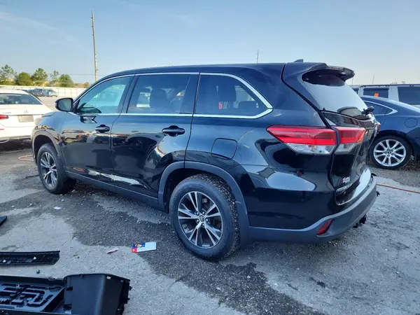 5TDBZRFH1KS929033 2019 TOYOTA HIGHLANDER - Image 2