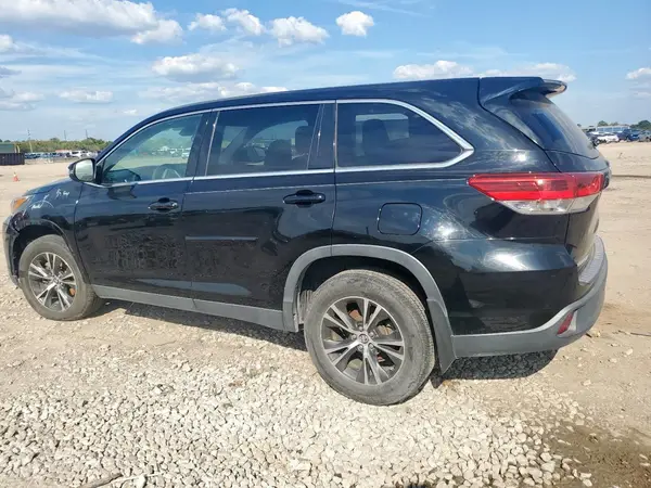 5TDBZRFH1KS930876 2019 TOYOTA HIGHLANDER - Image 2