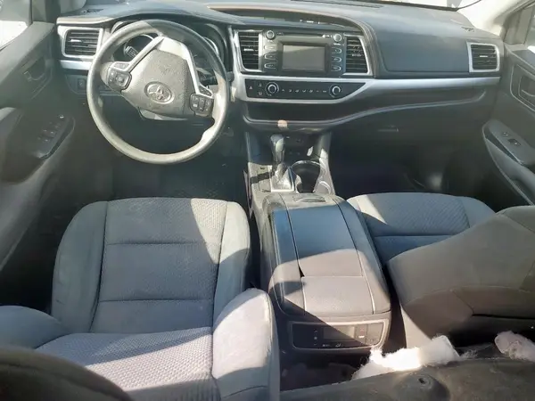 5TDBZRFH1KS930876 2019 TOYOTA HIGHLANDER - Image 8