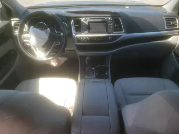 5TDBZRFH1KS937309 2019 TOYOTA HIGHLANDER - Image 8