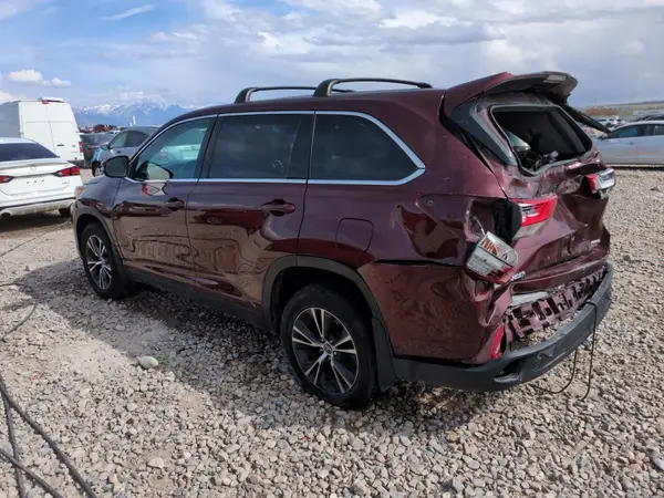 5TDBZRFH1KS957737 2019 TOYOTA HIGHLANDER - Image 2