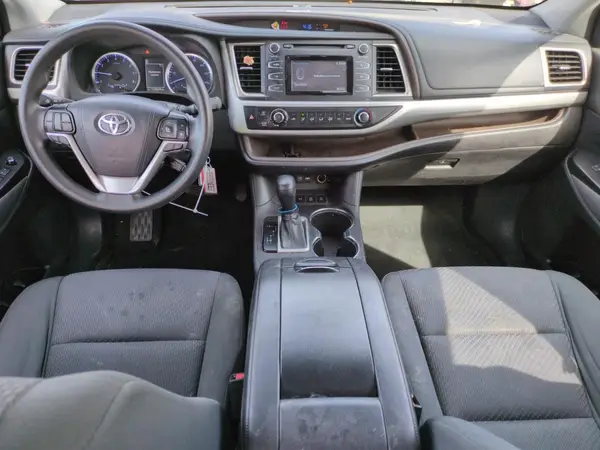 5TDBZRFH1KS957737 2019 TOYOTA HIGHLANDER - Image 8