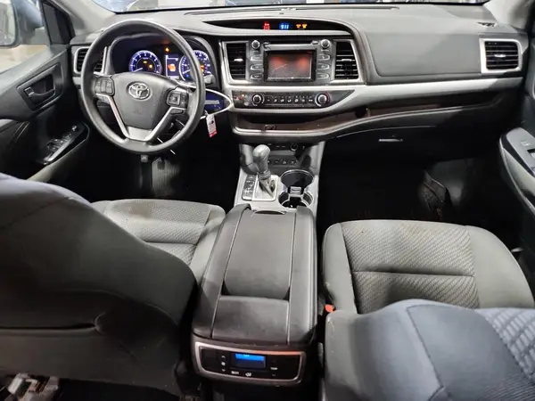 5TDBZRFH1KS975459 2019 TOYOTA HIGHLANDER - Image 8