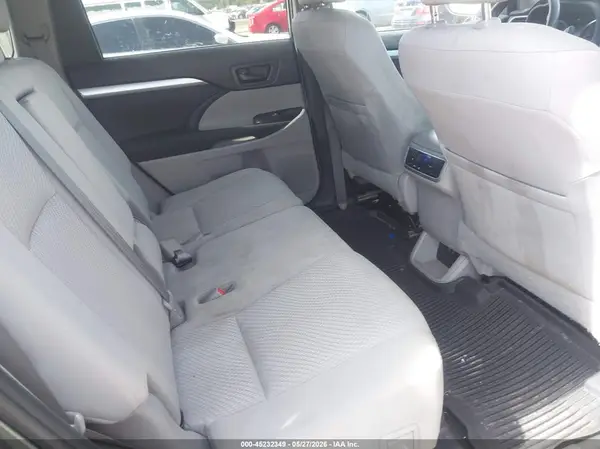 5TDBZRFH1KS996568 2019 TOYOTA HIGHLANDER - Image 8