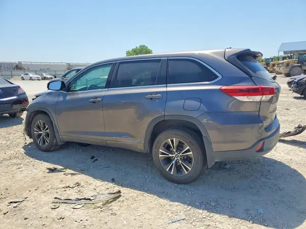 5TDBZRFH2HS357494 2017 TOYOTA HIGHLANDER - Image 2