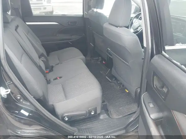 5TDBZRFH2HS423770 2017 TOYOTA HIGHLANDER - Image 8