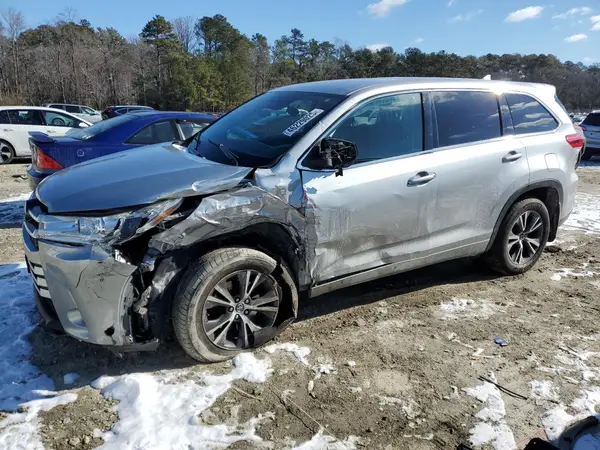 5TDBZRFH2HS446563 2017 TOYOTA HIGHLANDER - Image 1
