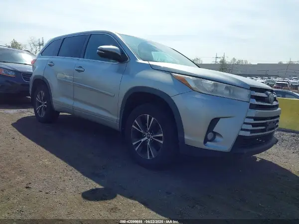 5TDBZRFH2JS499320 2018 TOYOTA HIGHLANDER - Image 1