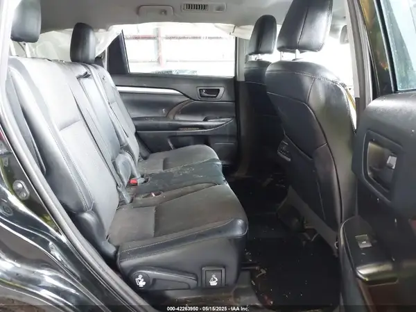 5TDBZRFH2JS855104 2018 TOYOTA HIGHLANDER - Image 8
